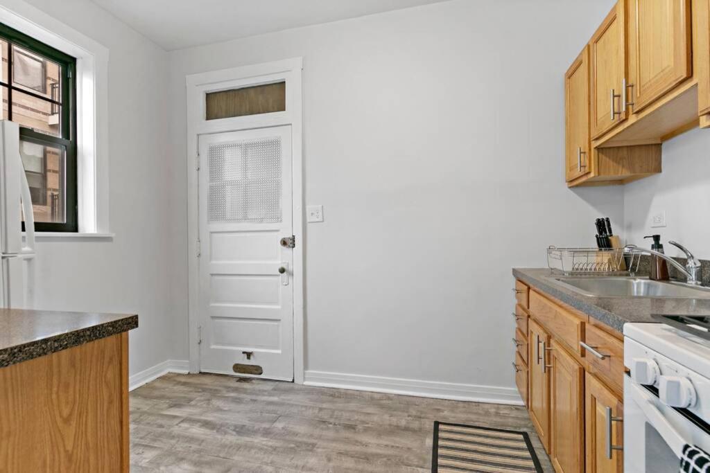 Well-Furnished 1Br Apt In Popular Spot - Belmont J3 シカゴ エクステリア 写真