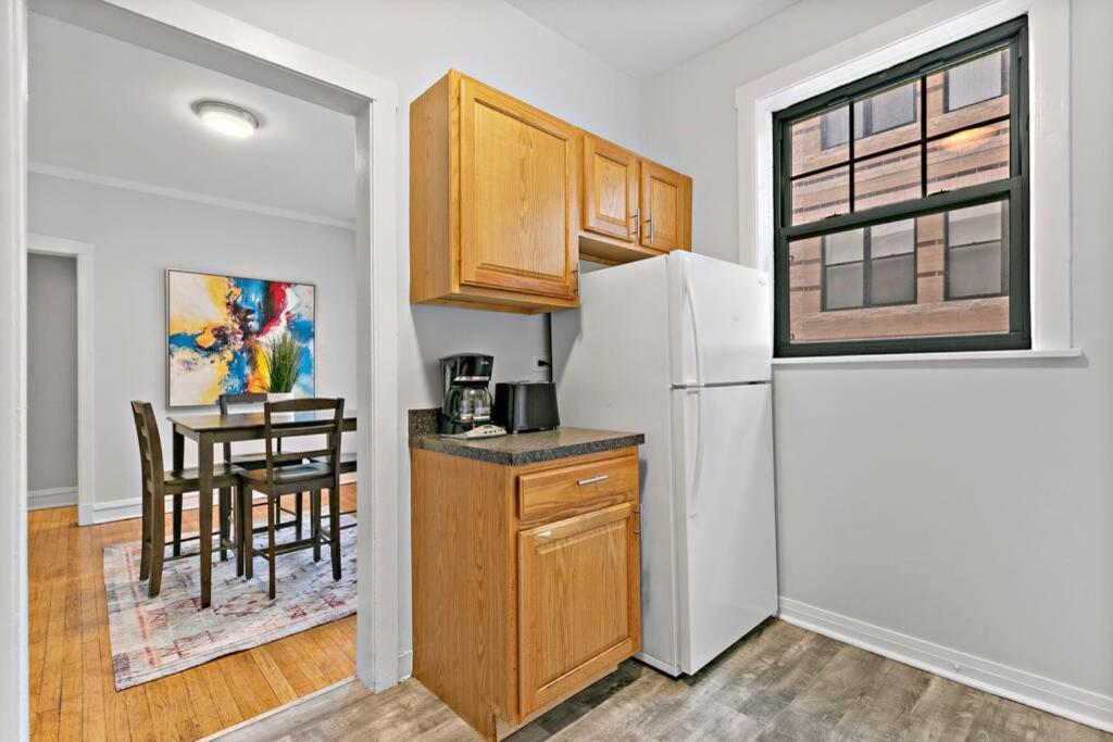 Well-Furnished 1Br Apt In Popular Spot - Belmont J3 シカゴ エクステリア 写真